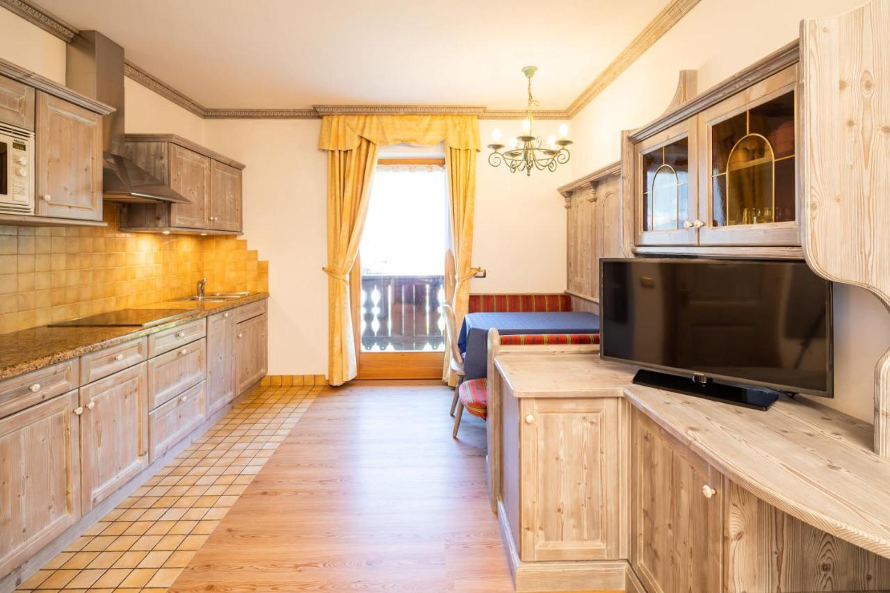 Casa Li Roina Apartment Livigno Exterior photo