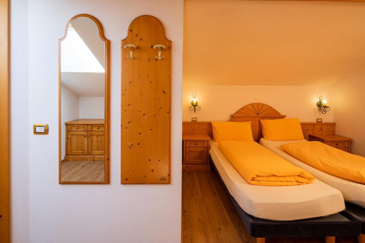 Casa Li Roina Apartment Livigno Exterior photo